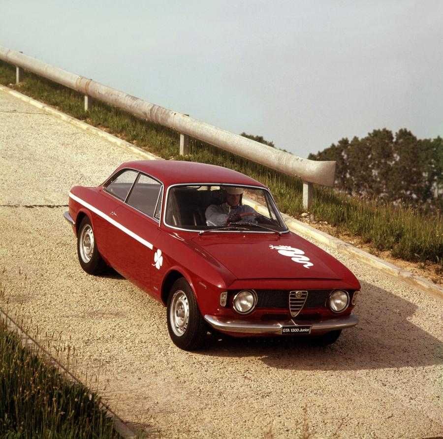  Alfa Romeo GTA 1300 Junior (105.59) 1968 года  (фото 22 из 45)